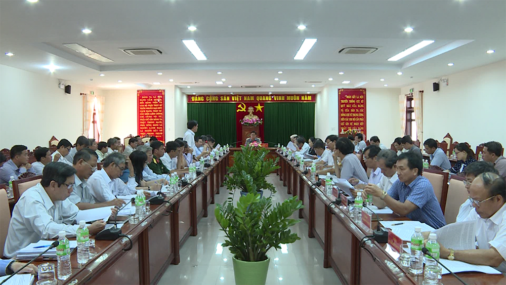 BTV Tỉnh ủy làm việc với BTV Huyện ủy Đông Hòa