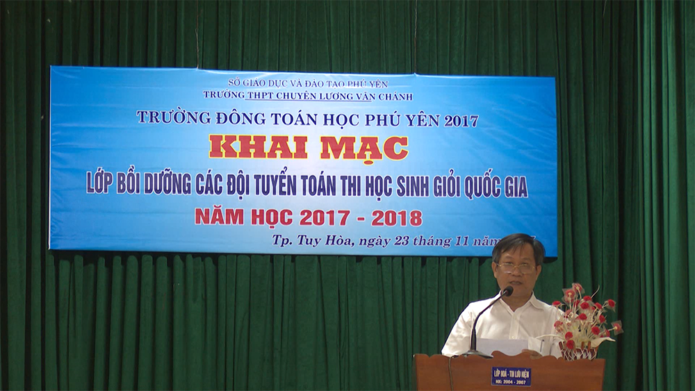 Khai mạc lớp bồi dưỡng các đội tuyển Toán thi học sinh giỏi quốc gia