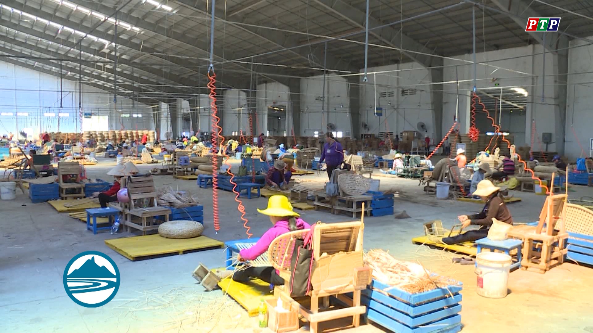 Hơn 766.800 người tham gia bảo hiểm xã hội
