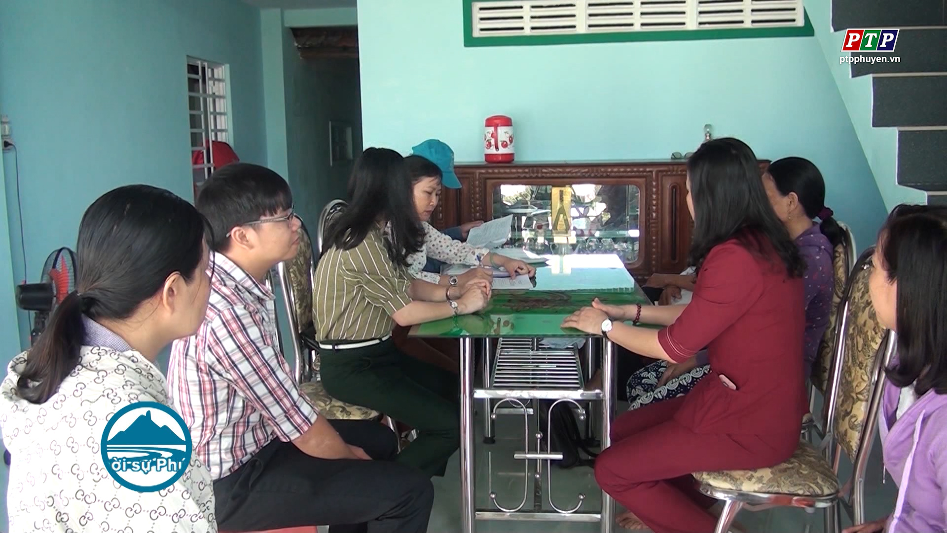 Ấm áp những ngôi nhà chống bão
