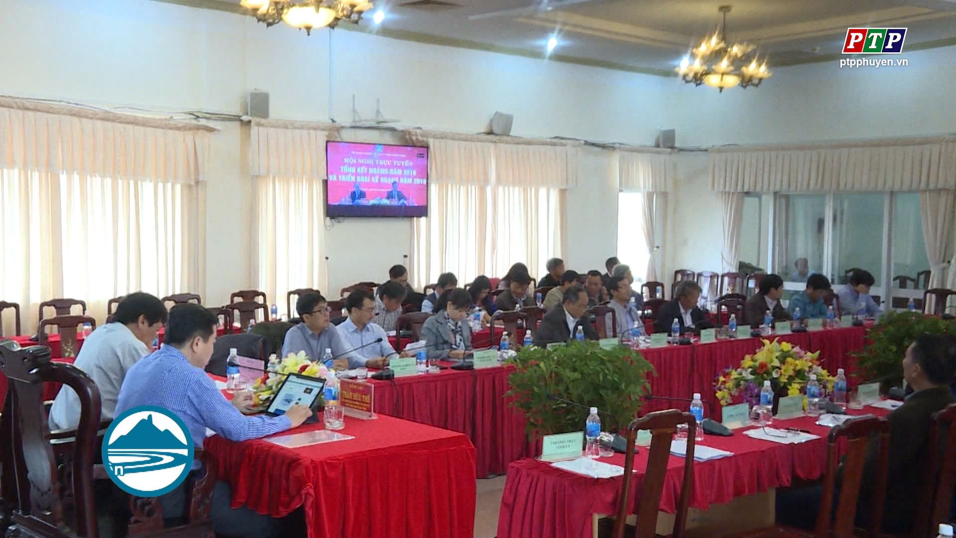 Thủ tướng Nguyễn Xuân Phúc chủ trì Hội nghị trực tuyến toàn quốc tổng kết công tác năm 2018 và triển khai kế hoạch NN và PTNT năm 2019