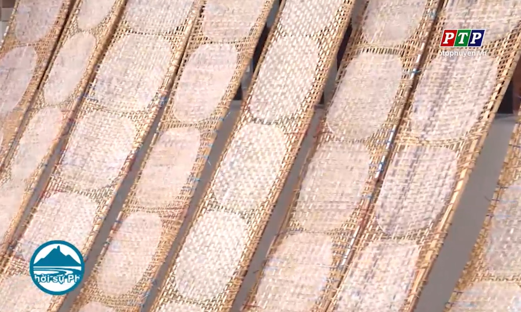 Bánh Tráng - đặc sản vùng đất Phú