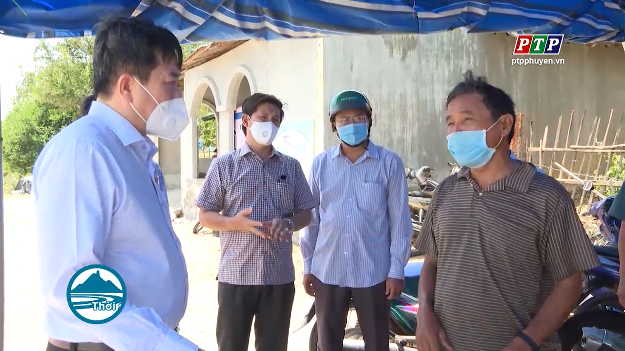 Tập trung phối hợp trong việc khoanh vùng, lấy mẫu xét nghiệm
