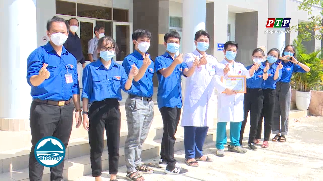 Tri ân đội ngũ sinh viên tình nguyện 