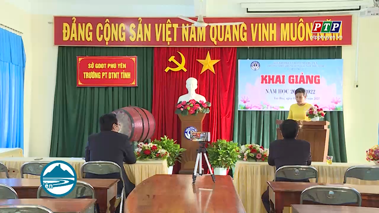 Lễ Khai giảng đặc biệt của học sinh Phú Yên