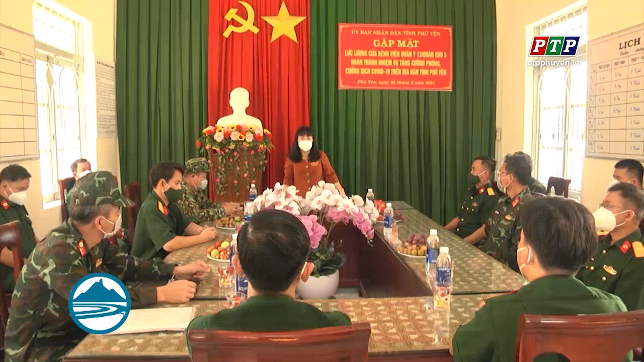 UBND tỉnh gặp mặt tặng quà các cá nhân trong tham gia phòng, chống dịch Covid-19