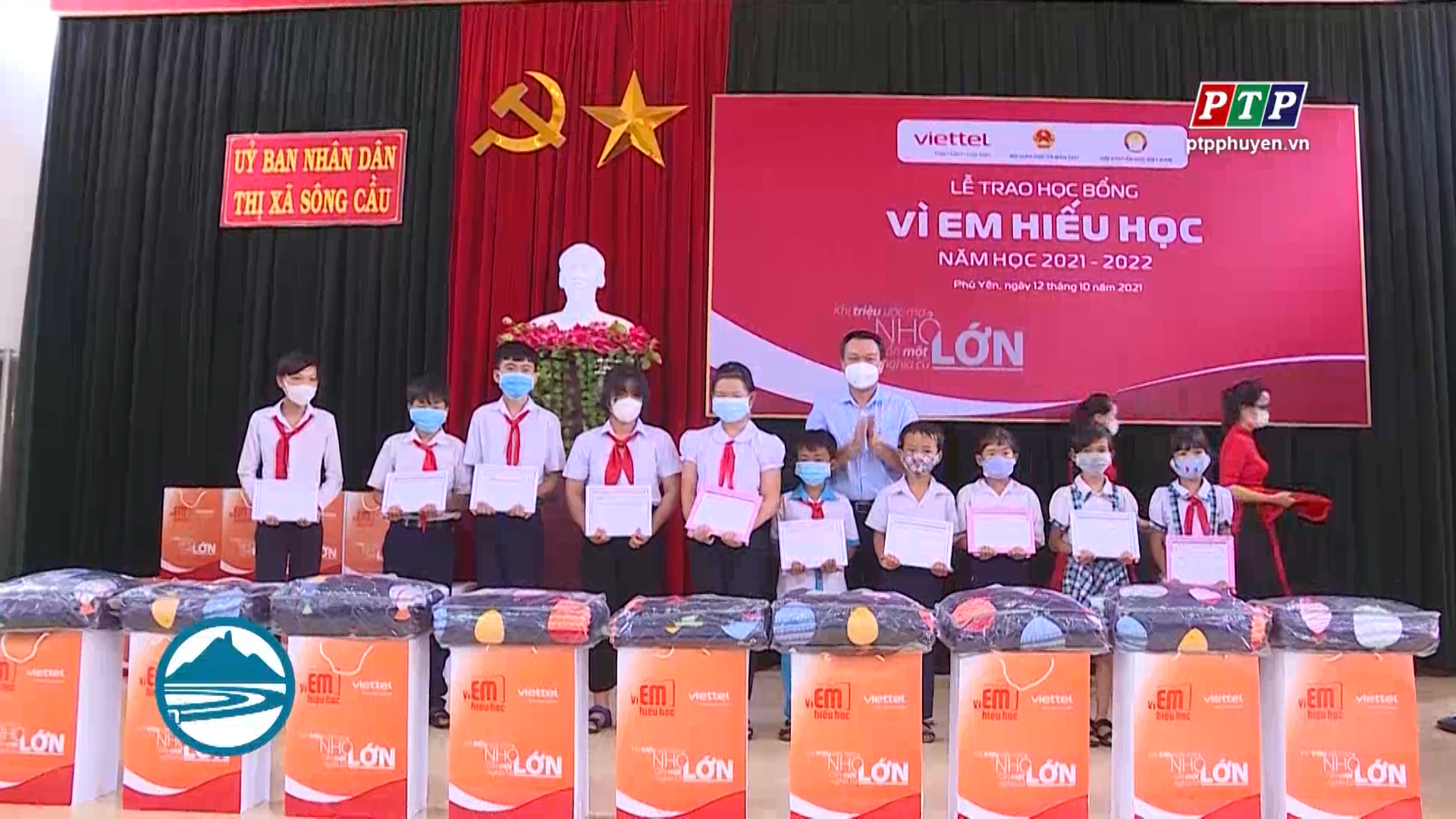 Trao học bổng 