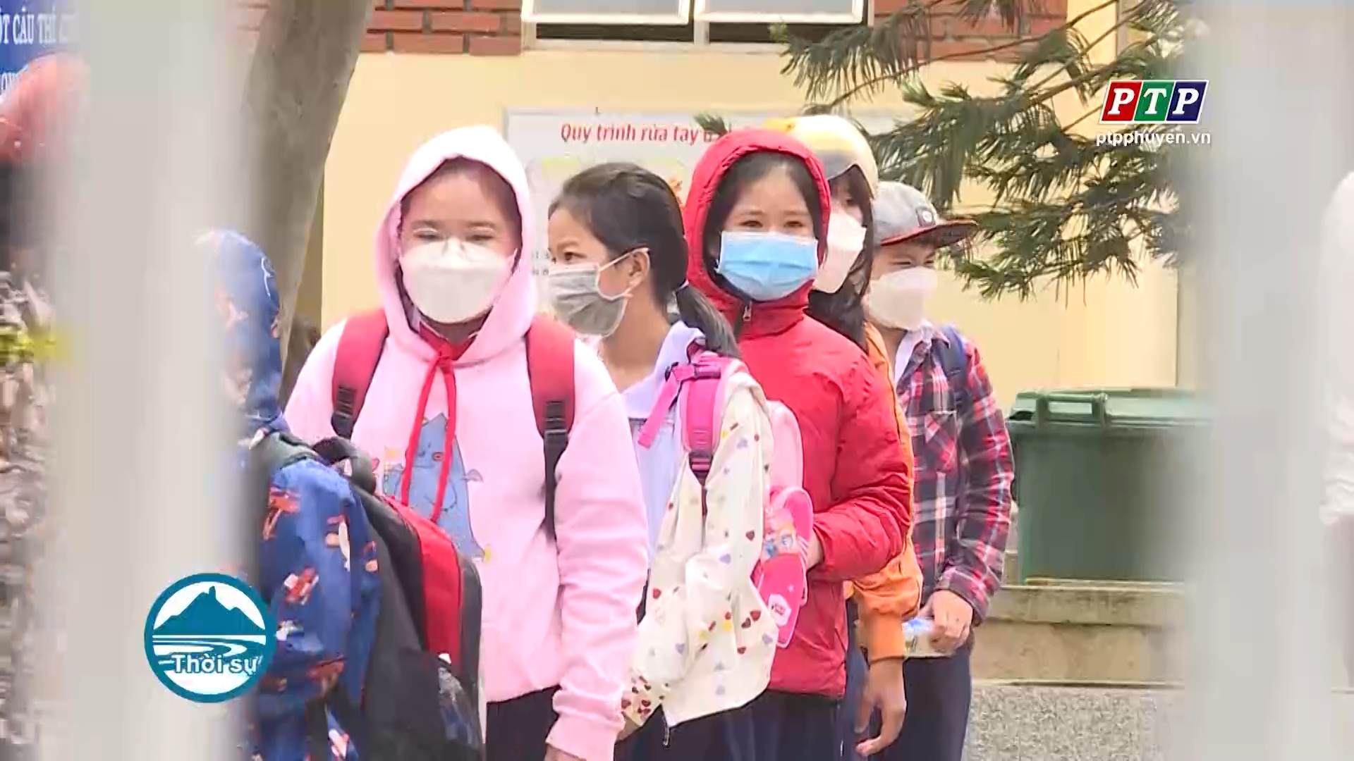 Một học sinh nghi mắc COVID-19