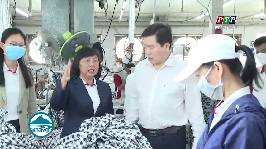 Chủ tịch UBND tỉnh Trần Hữu Thế thăm, động viên các đơn vị, doanh nghiệp ra quân sản xuất kinh doanh đầu năm