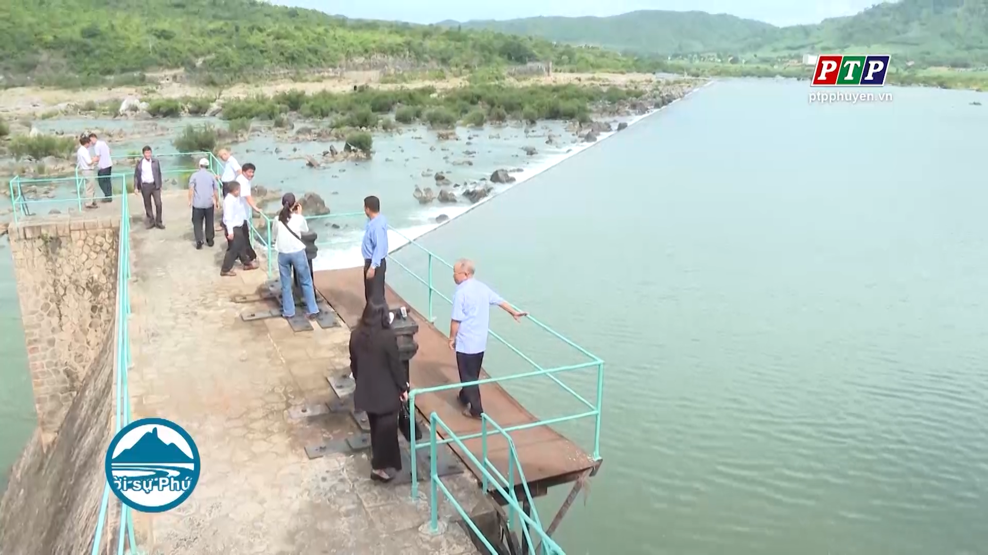 Hệ thống thủy nông Đồng Cam mở nước phục vụ sản xuất Hè Thu