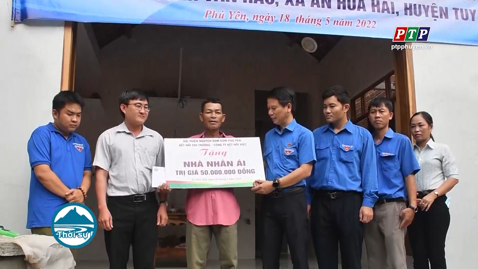 Bàn giao Nhà nhân ái cho hộ gia đình có hoàn cảnh khó khăn