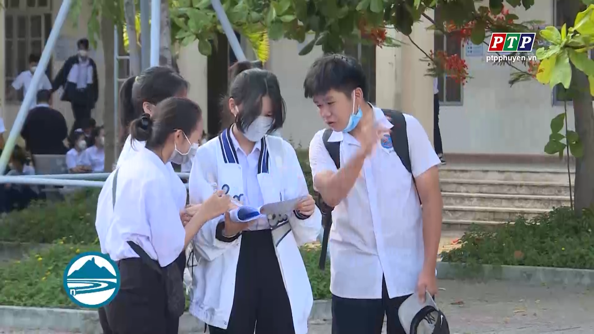 Hoàn thành ngày thi đầu tiên kỳ thi tuyển sinh vào lớp 10 năm học 2022-2023