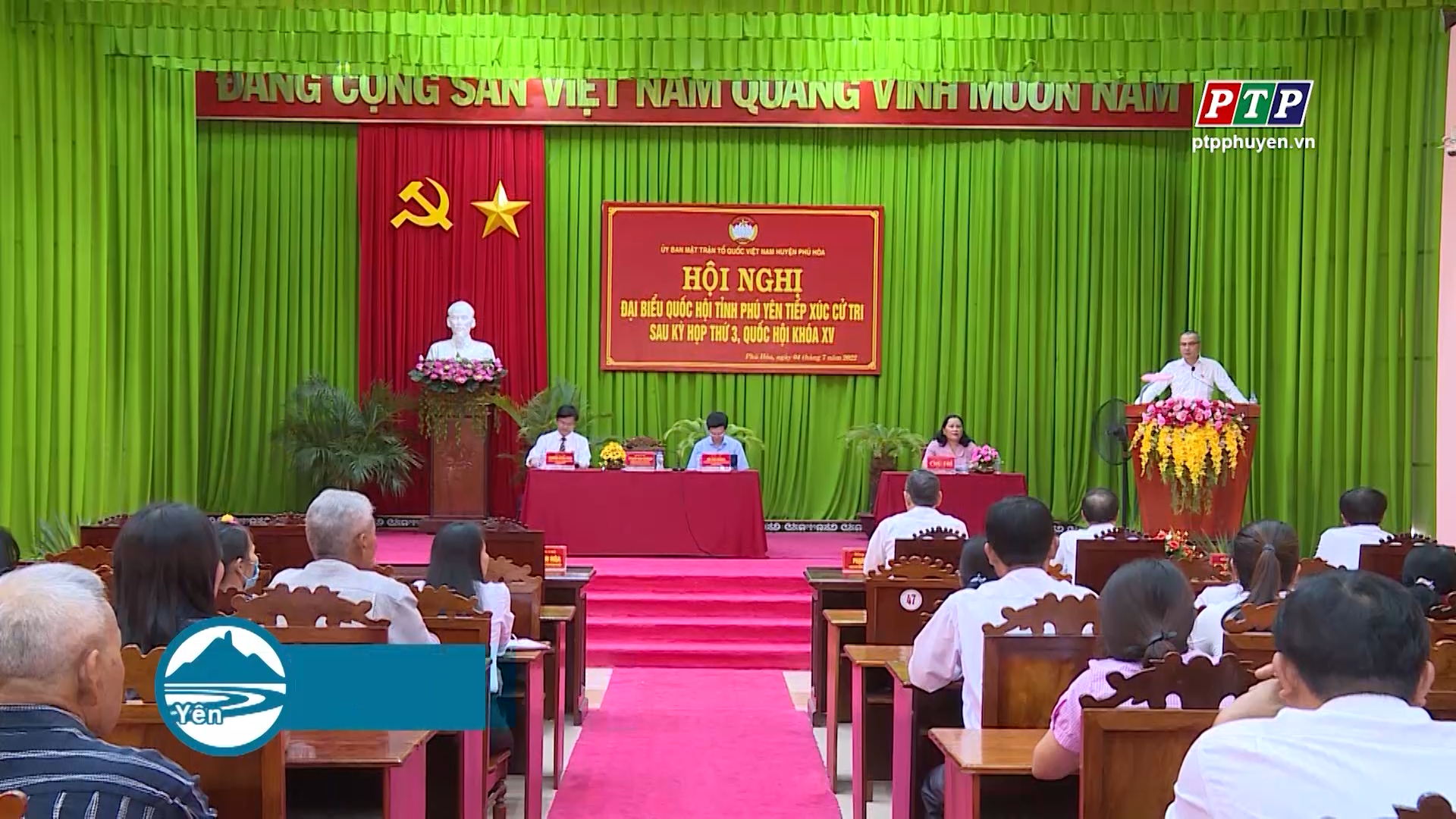 Đại biểu Quốc hội tỉnh tiếp xúc cử tri sau Kỳ họp thứ Ba tại huyện Phú Hòa