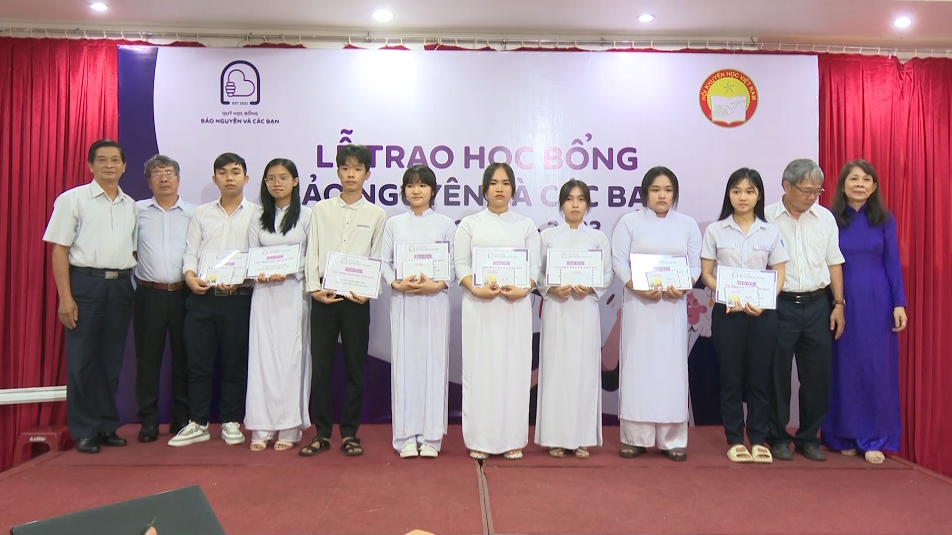 Học bổng Bảo Nguyên và tâm nguyện người mẹ