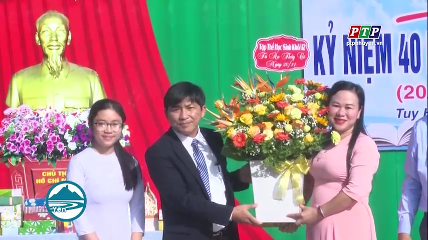 Trường THPT Nguyễn Trường Tộ kỷ niệm 40 năm ngày Nhà giáo Việt Nam