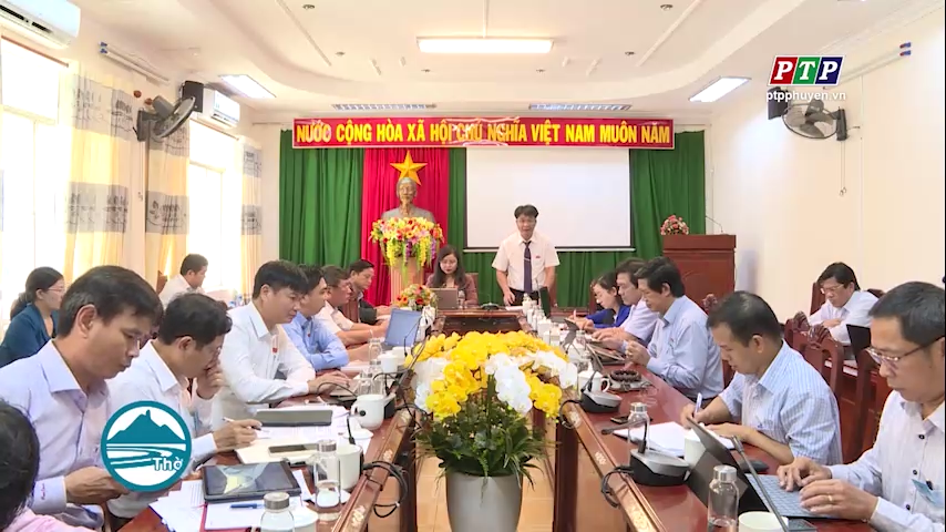 Thảo luận về tình hình kinh tế - xã hội, an ninh – quốc phòng của tỉnh