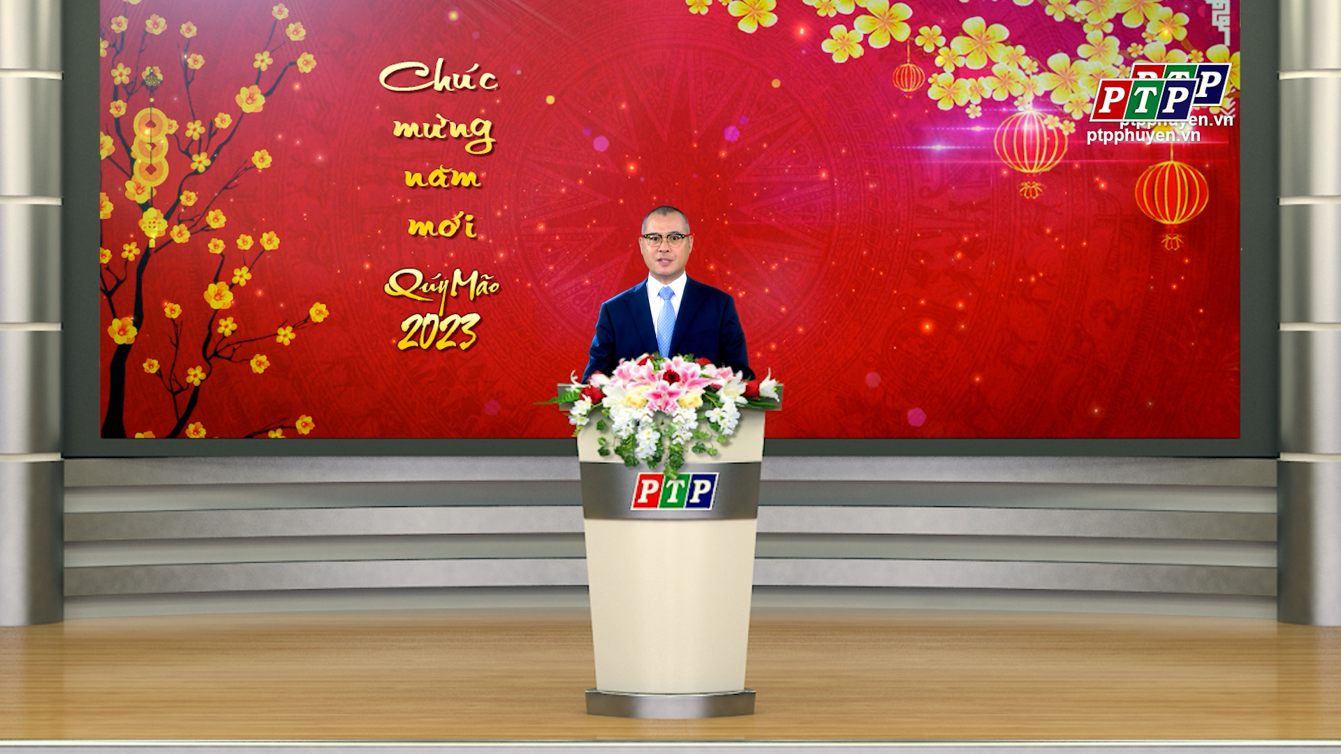 Đồng chí Phạm Đại Dương, UVTW Đảng, Bí thư Tỉnh ủy, Trưởng Đoàn ĐBQH tỉnh đọc Thư chúc mừng năm mới của Tỉnh uỷ, HĐND, UBND, UBMTTQVN tỉnh