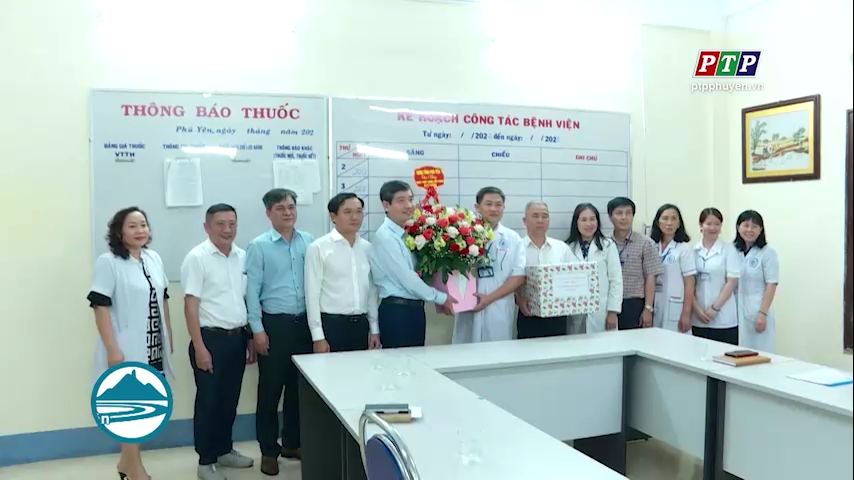 Chủ tịch UBND tỉnh Tạ Anh Tuấn thăm, tặng quà ngày thầy thuốc Việt Nam 27/2