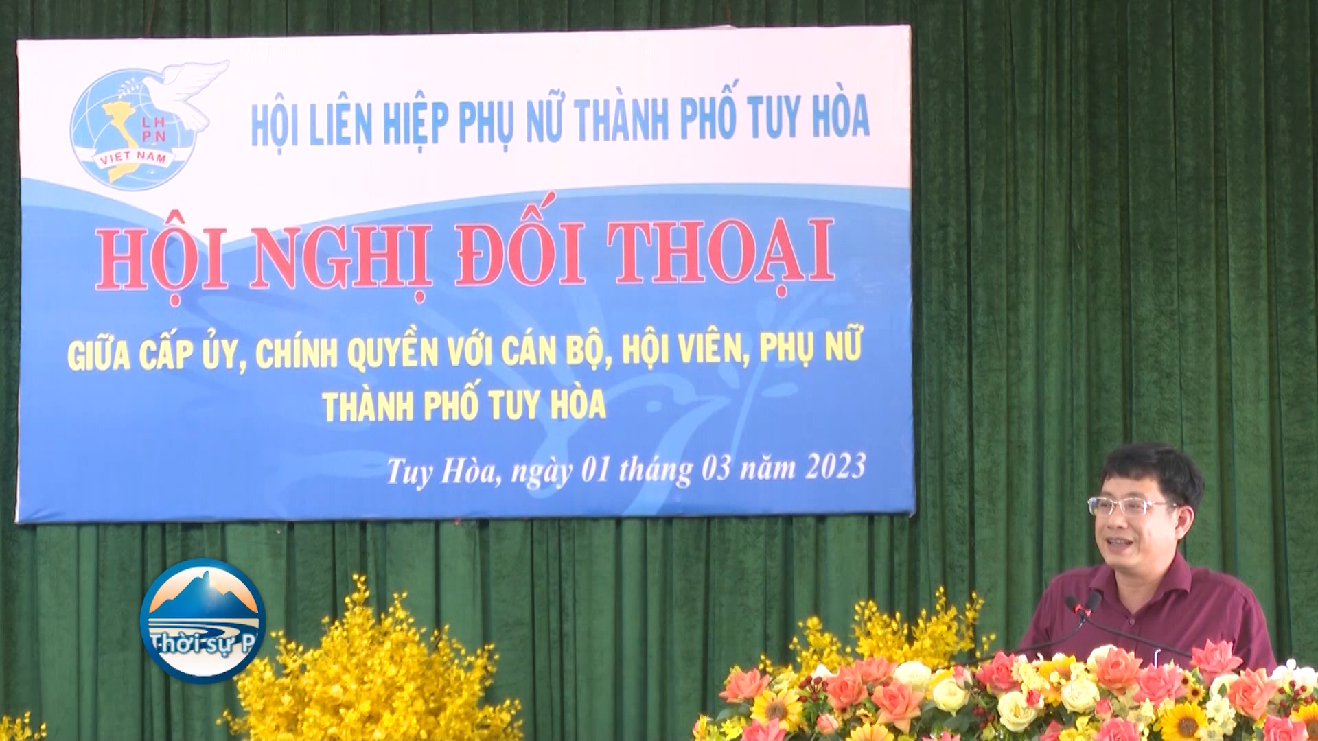 Đối thoại giữa cấp ủy, chính quyền với cán bộ, hội viên phụ nữ