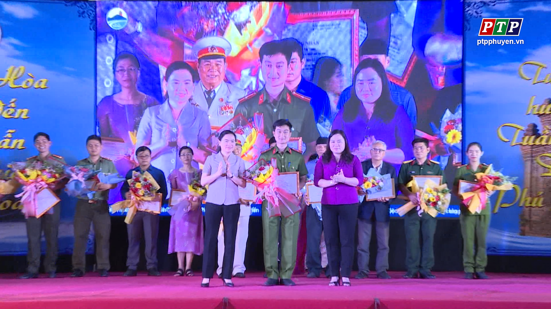 Thành phố Tuy Hòa trao giải Cuộc thi viết bảo vệ nền tảng tư tưởng của Đảng và Cuộc thi sáng tác ca khúc Tuy Hòa
