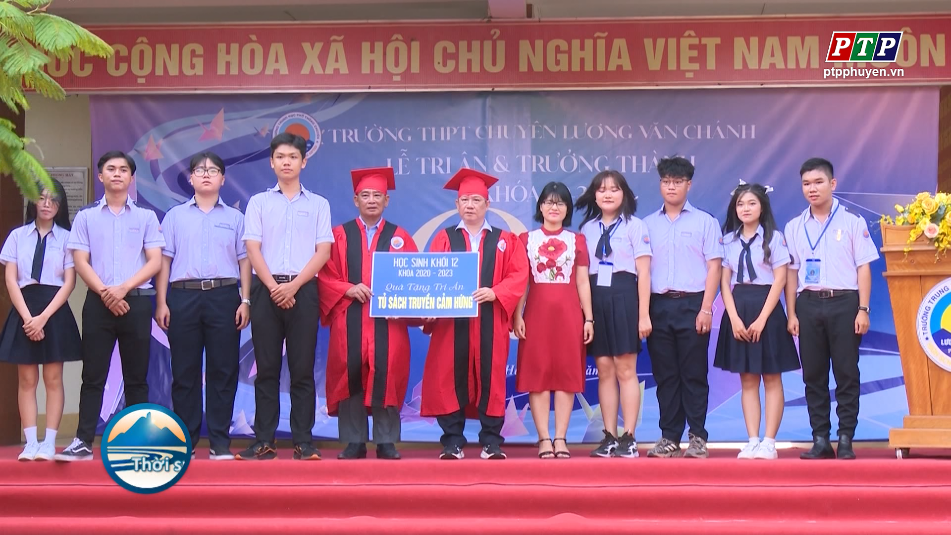 Lễ tri ân và trưởng thành học sinh lớp 12 trường THPT Chuyên Lương Văn Chánh