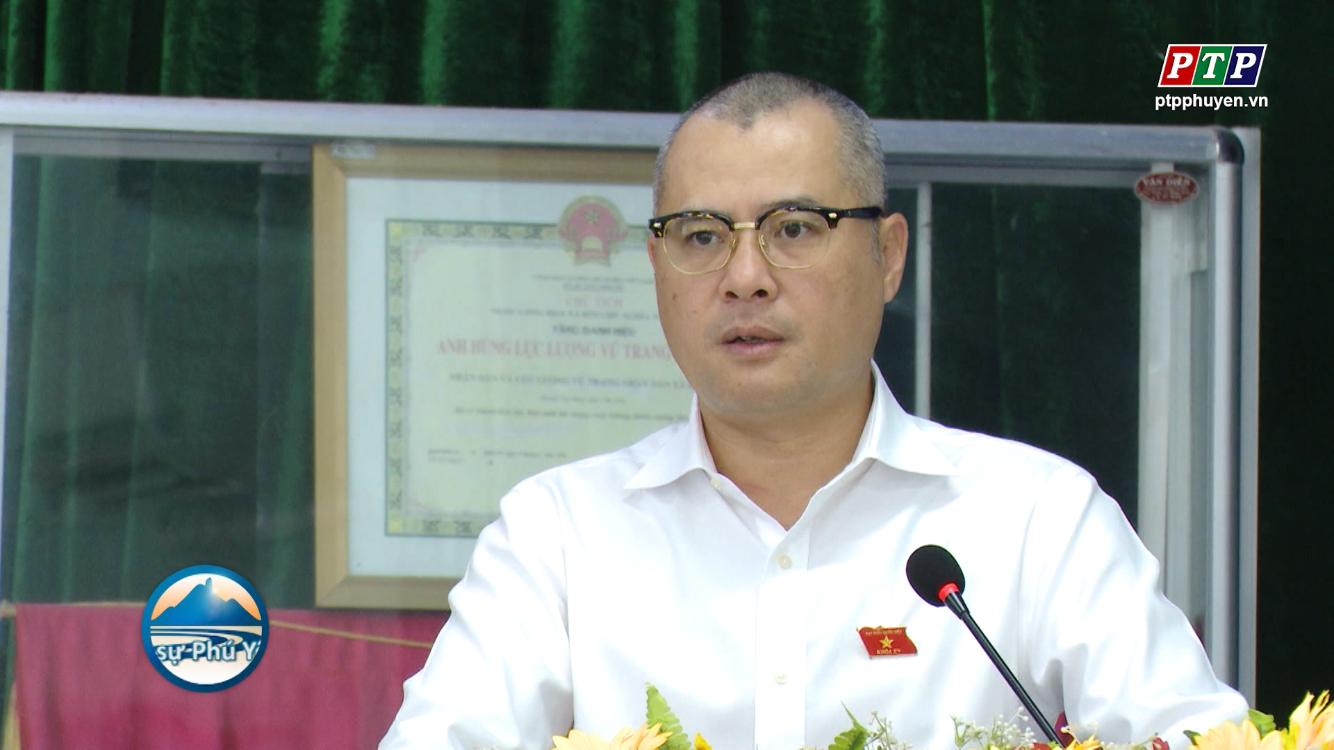 Bí thư Tỉnh ủy Phạm Đại Dương tiếp xúc cử tri trước Kỳ họp thứ 5 tại huyện Tây Hòa