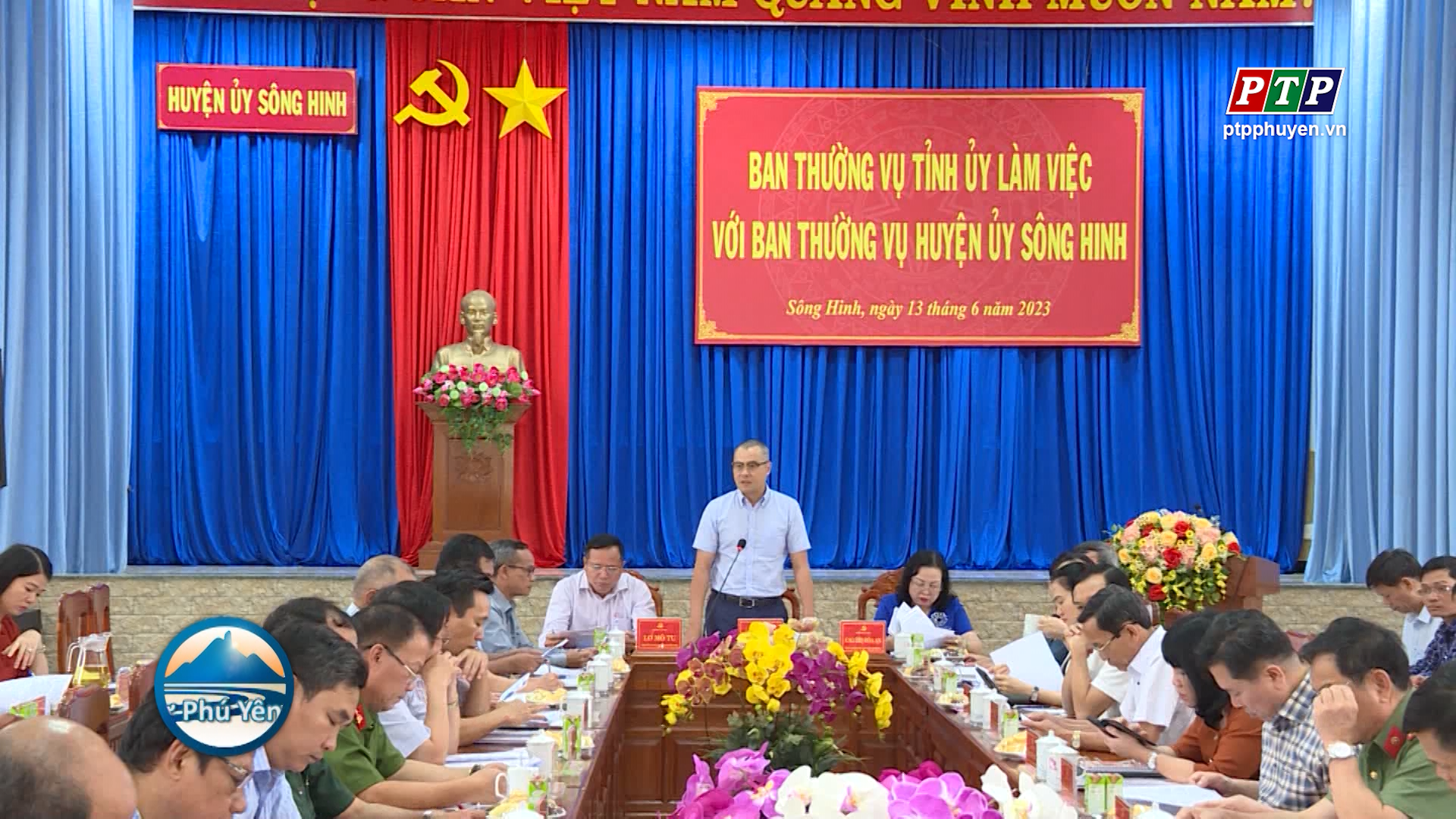 Ban Thường vụ Tỉnh ủy làm việc với Ban Thường vụ huyện ủy Sông Hinh