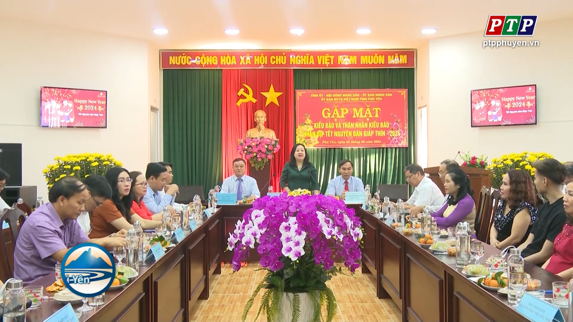 Gặp mặt kiều bào và thân nhân kiều bào dịp tết Giáp Thìn