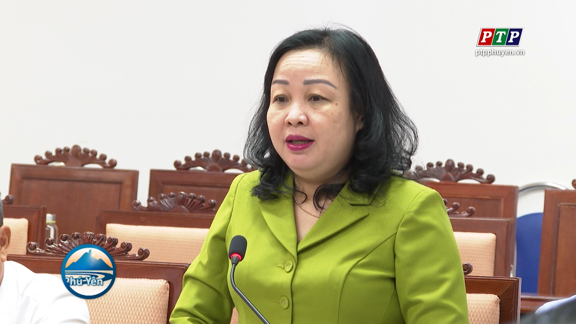 Đoàn công tác Cục Kỹ thuật Hải quân thăm, chào xã giao lãnh đạo tỉnh