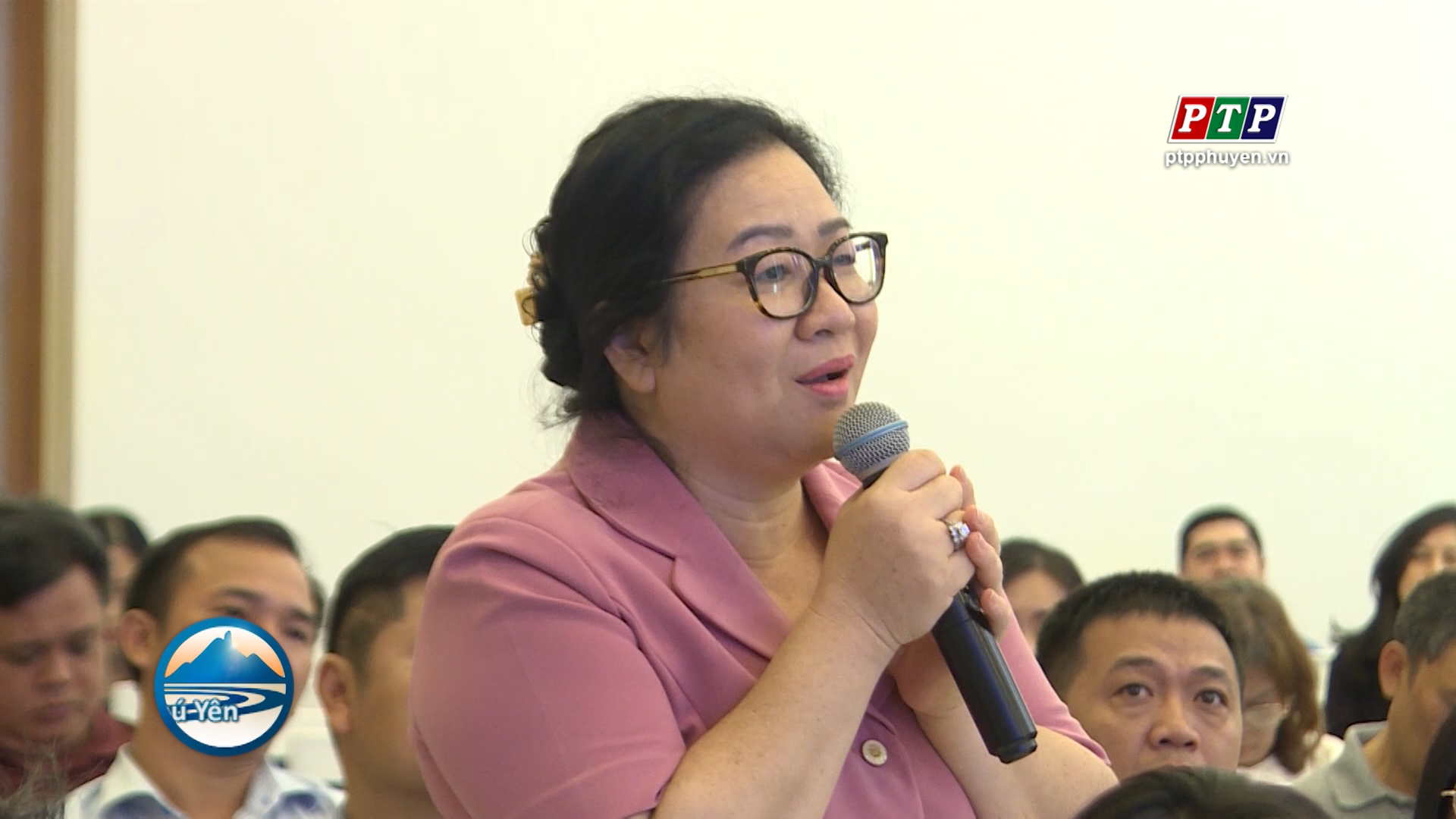 Đối thoại, gỡ khó cho doanh nghiệp, nhà đầu tư