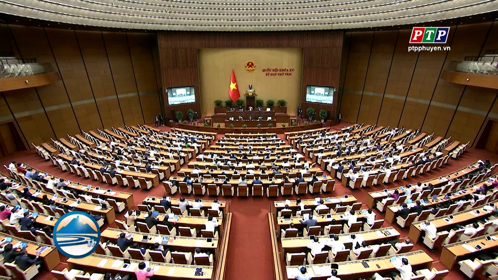 Đoàn ĐBQH tỉnh tham gia phiên thảo luận về kết quả giám sát việc quản lý thị trường bất động sản và nhà ở xã hội