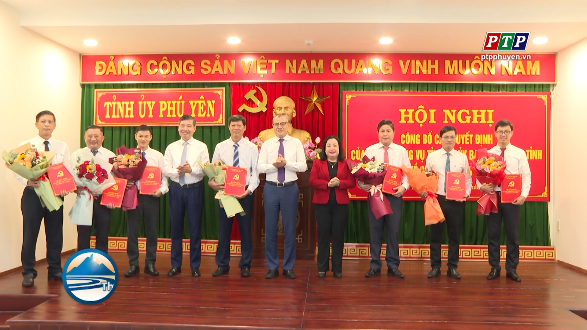 Công bố các Quyết định của BTV Tỉnh ủy về công tác cán bộ